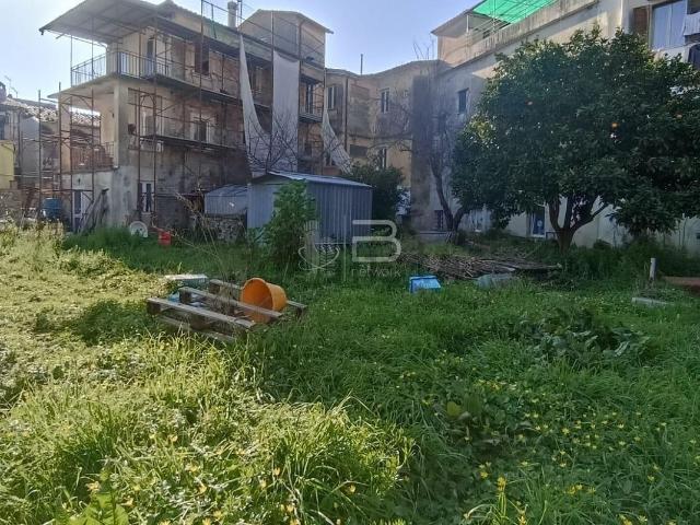 Villetta bifamiliare in vendita di 230 m² in Via Mura Est