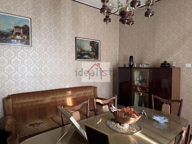 Villetta bifamiliare in vendita di 230 m² in Via Passo di Buole