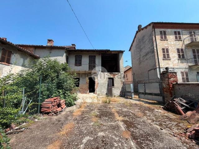 Villetta bifamiliare in vendita di 230 m² in Via Roma, 169