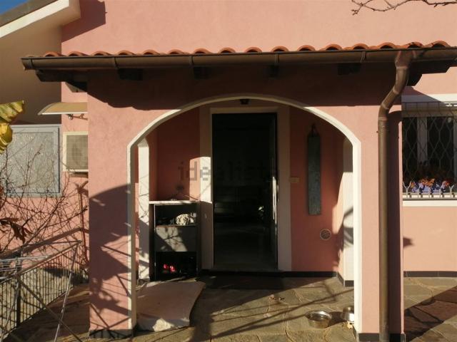 Villetta bifamiliare in vendita di 232 m²