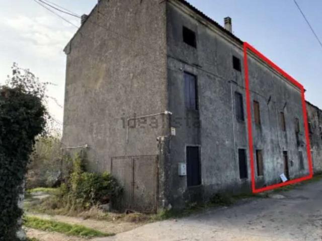 Villetta bifamiliare in vendita di 237 m² in Via Villa Grandesso