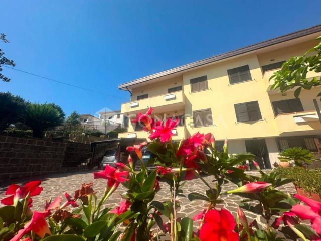 Villetta bifamiliare in vendita di 234 m² in Via Madonna delle Grazie