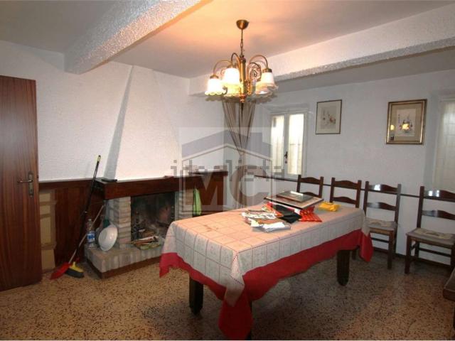 Villetta bifamiliare in vendita di 235 m² in Via A. de Gasperi, 16