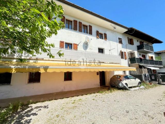 Villetta bifamiliare in vendita di 238 m² in Borgo Urana, 2