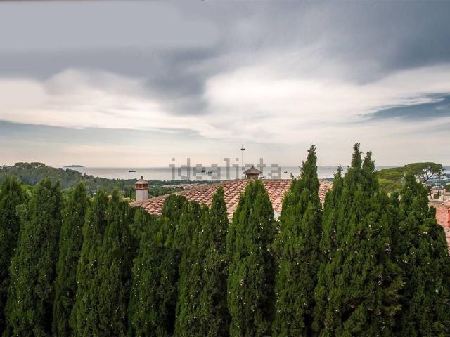 Villetta bifamiliare in vendita di 239 m²