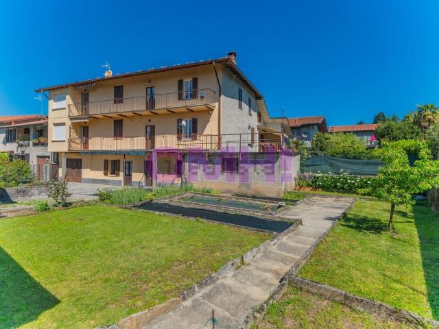 Villetta bifamiliare in vendita di 344 m² in Via Fiume, 45