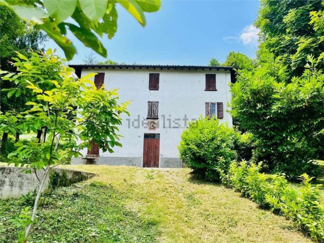 Case e ville in vendita di 345 m² in Via Giardini Nord