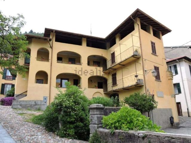 Villetta bifamiliare in vendita di 350 m² in Vicolo Chioso, 9
