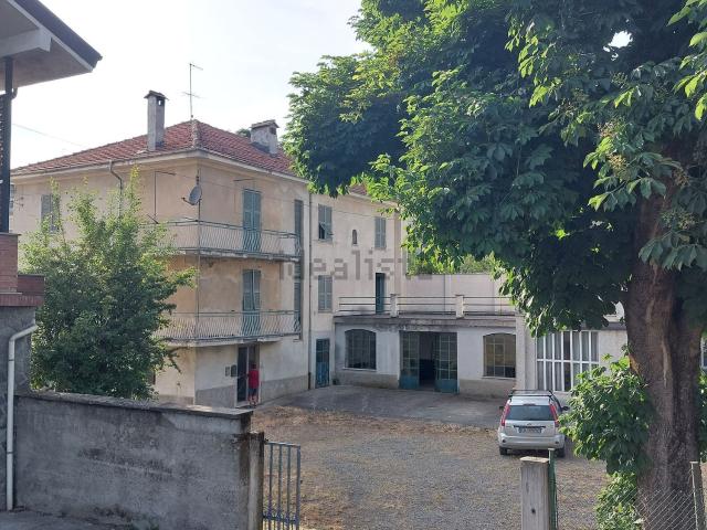 Villetta bifamiliare in vendita di 350 m² in Via Voltri, 27