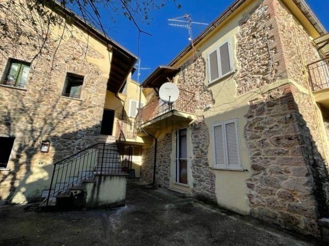 Villetta bifamiliare in vendita di 352 m²