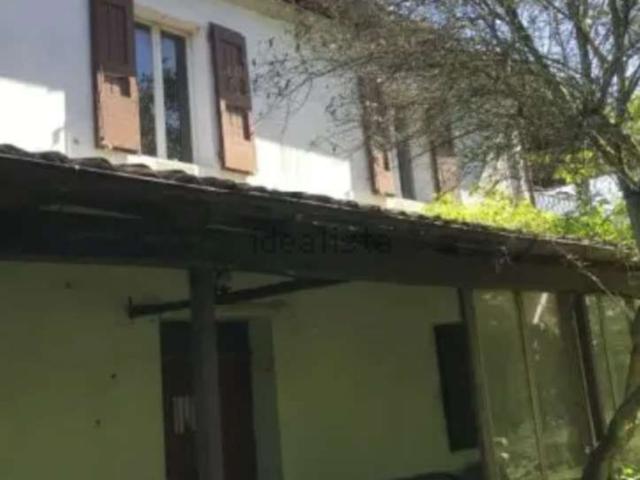 Villetta bifamiliare in vendita di 356 m² in Via Bastia