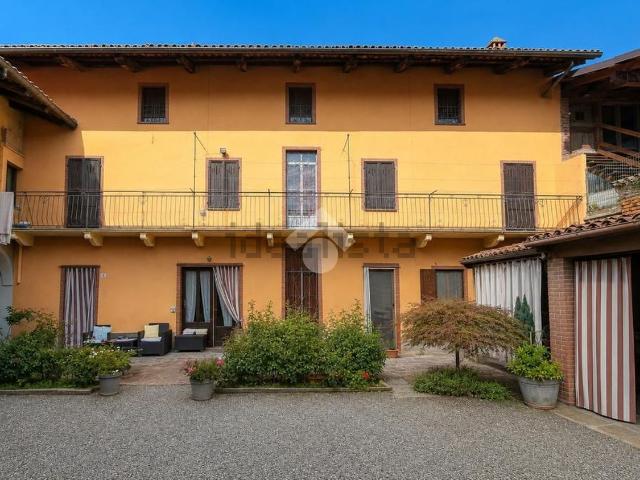Villetta bifamiliare in vendita di 356 m² in Via G. Leto, 6