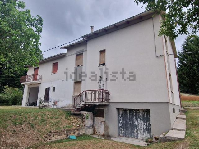 Villetta bifamiliare in vendita di 360 m² in Via Molinello