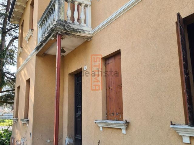 Villetta bifamiliare in vendita di 360 m²