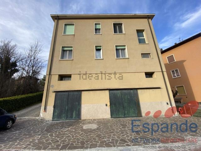 Villetta bifamiliare in vendita di 360 m²