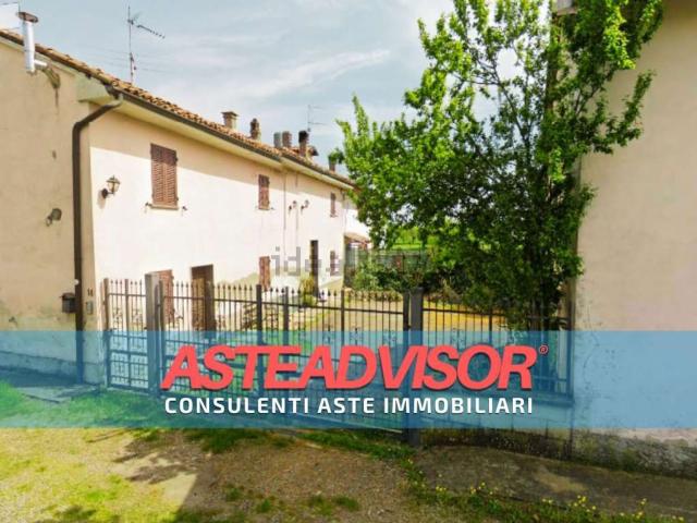 Villetta bifamiliare in vendita di 361 m² in Strada Comunale Cerca, 14