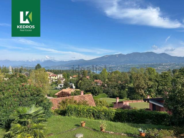 Villetta bifamiliare in vendita di 368 m²