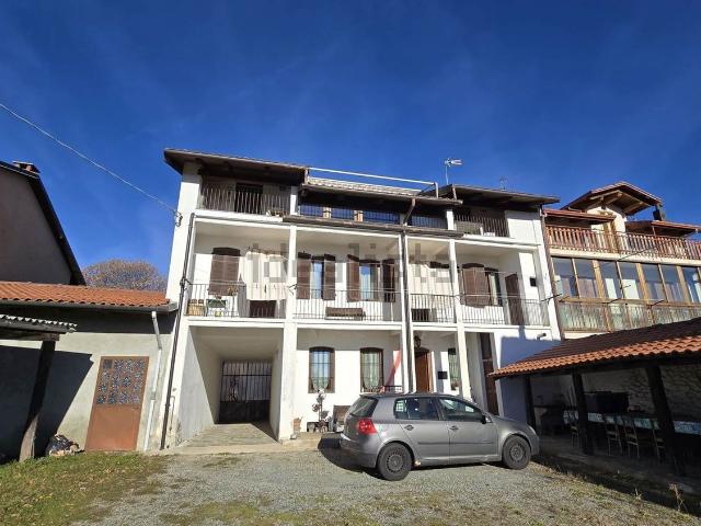Villetta bifamiliare in vendita di 370 m² in Via Garibaldi, 128