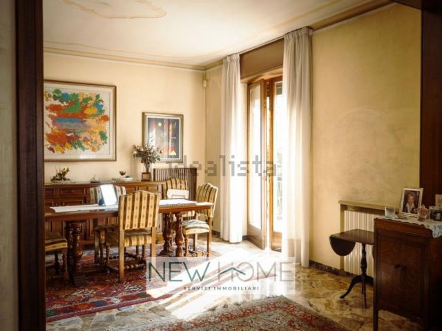 Villetta bifamiliare in vendita di 372 m² in Via Alfonsine, 2
