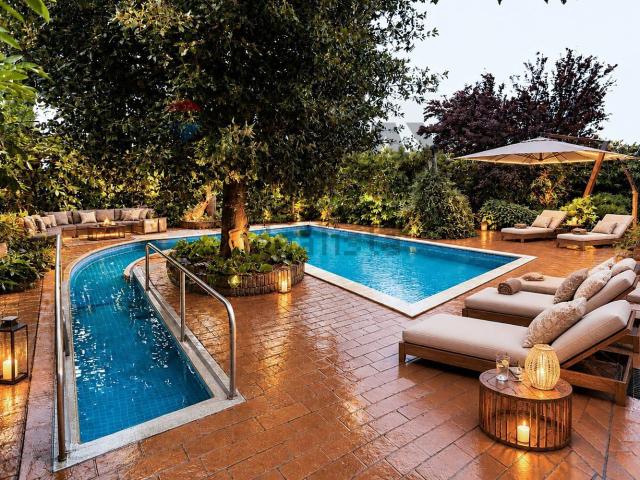 Villetta bifamiliare in vendita di 380 m² in Strada Palomba, 4