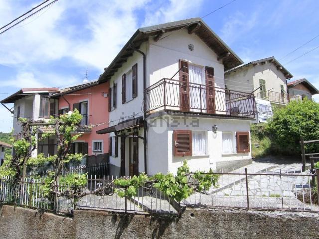 Villetta bifamiliare in vendita di 38 m² in Località Pratolungo, 122