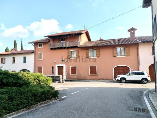 Villetta bifamiliare in vendita di 303 m²