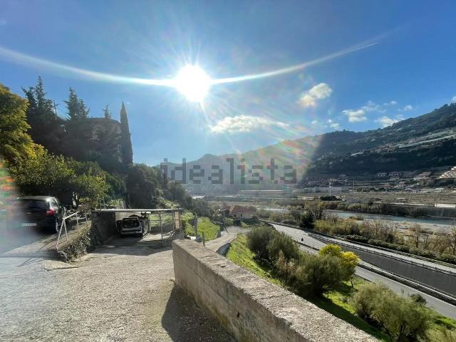 Villetta bifamiliare in vendita di 300 m² in Corso Limone Piemonte