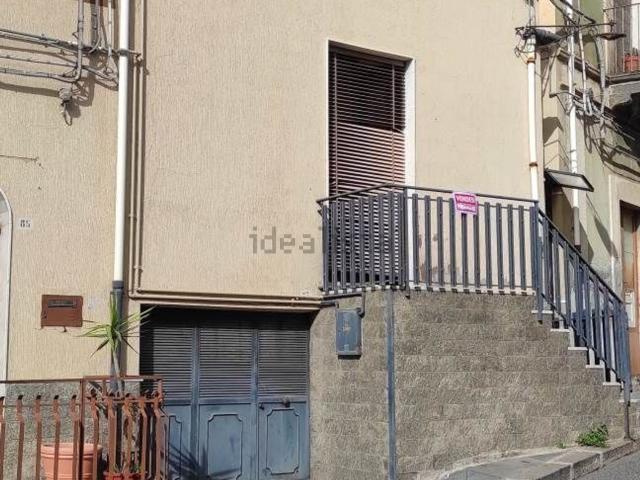 Villetta bifamiliare in vendita di 300 m² in Via Tutte le Grazie