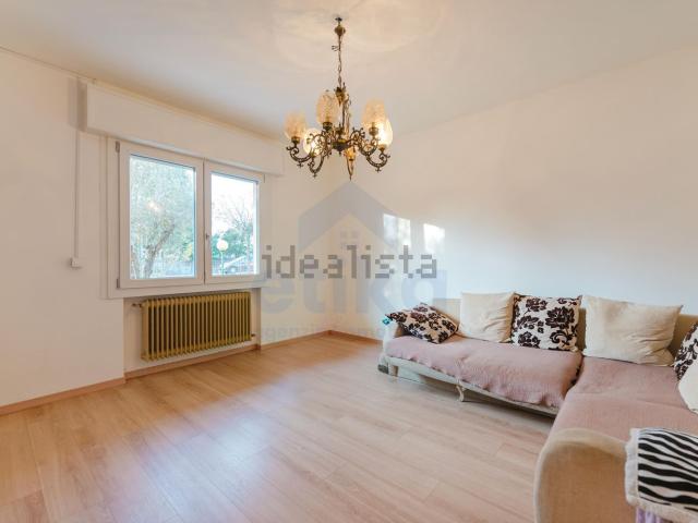Villetta bifamiliare in vendita di 300 m² in Via Arrigo Boito