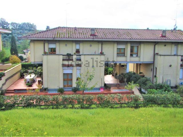 Villetta bifamiliare in vendita di 300 m² in Via Don Milani, 7