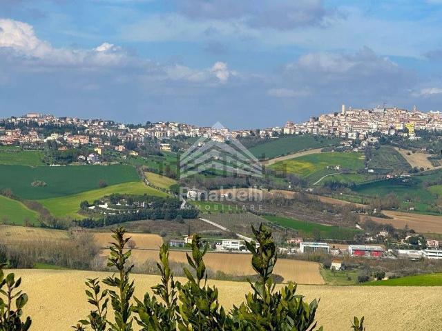 Villetta bifamiliare in vendita di 300 m² in Via Ete Morto, 4