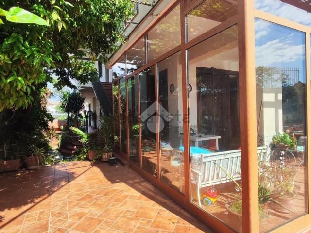 Villetta bifamiliare in vendita di 300 m² in Via Giuseppe di Vittorio, 19
