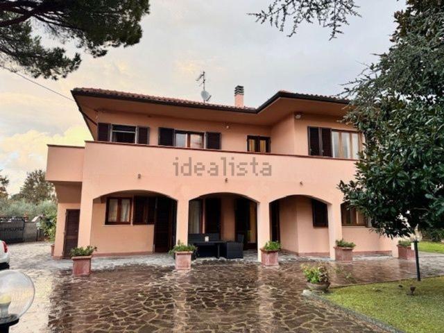 Villetta bifamiliare in vendita di 300 m² in Via Piave, 2