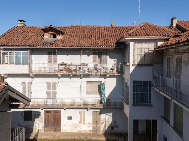 Villetta bifamiliare in vendita di 300 m² in Via San Bernardo, 11