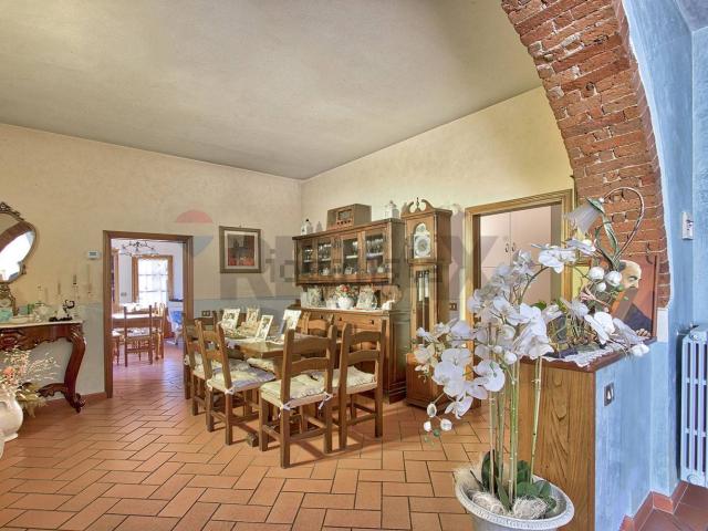 Villetta bifamiliare in vendita di 300 m²