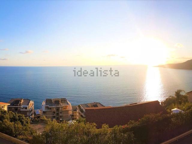 Villetta bifamiliare in vendita di 300 m²