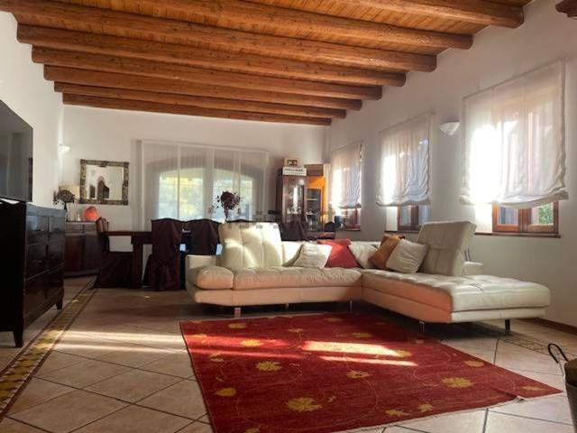 Villetta bifamiliare in vendita di 307 m²
