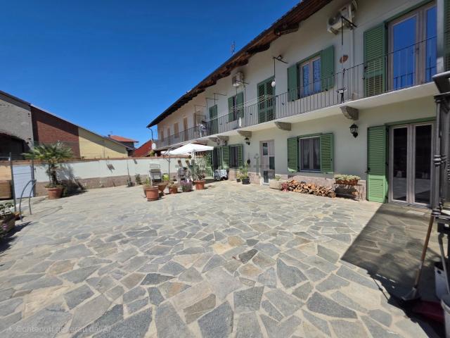 Villetta bifamiliare in vendita di 305 m² in Vicolo Mino, 5