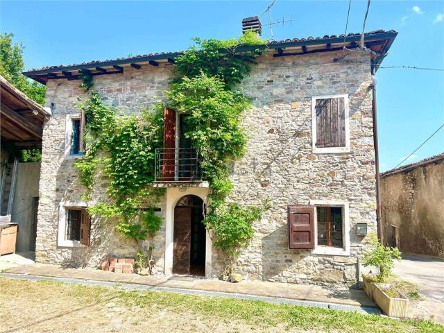 Villetta bifamiliare in vendita di 309 m² in Via Tabiano