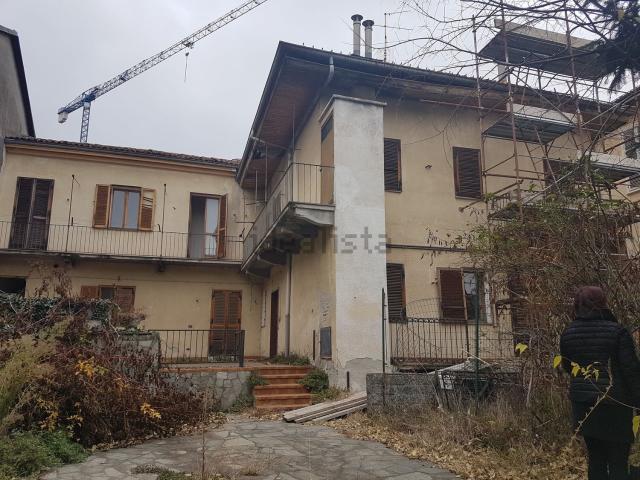 Villetta bifamiliare in vendita di 313 m² in Via Gallo, 8