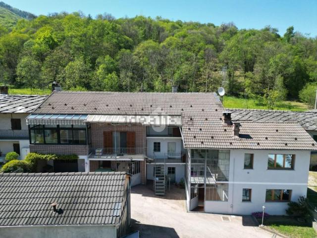 Villetta bifamiliare in vendita di 310 m² in Via San Firmino, 8