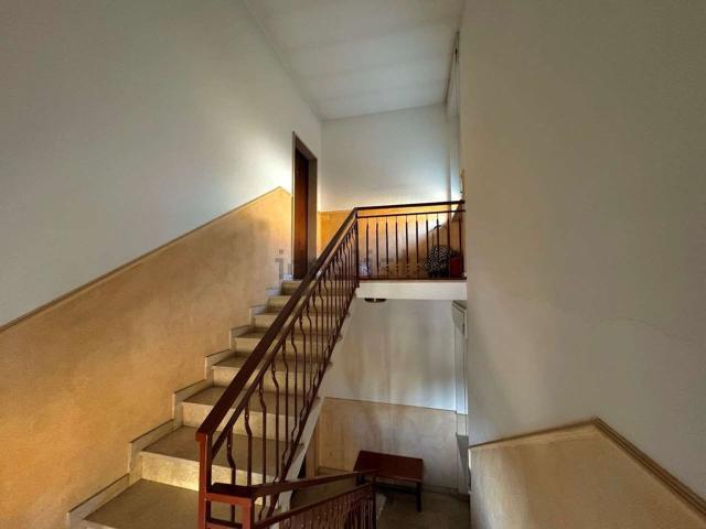 Villetta bifamiliare in vendita di 318 m² in Via Pietro Micca, 65