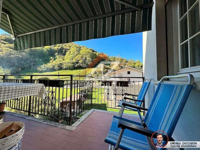 Villetta bifamiliare in vendita di 320 m² in Località Bressa