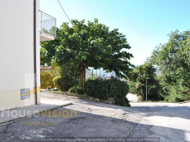 Villetta bifamiliare in vendita di 320 m²