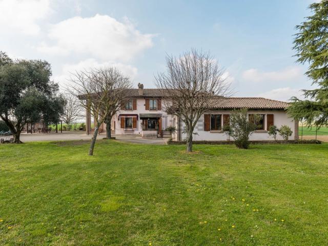 Villetta bifamiliare in vendita di 321 m² in Via Cerlacchia, 5