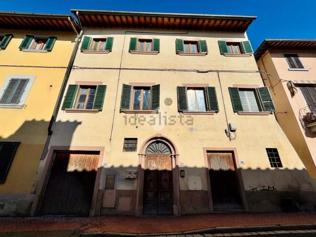 Villetta bifamiliare in vendita di 329 m² in Via Fratelli Cervi, 162