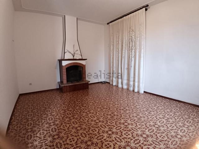 Villetta bifamiliare in vendita di 335 m² in Via Maria Margotti