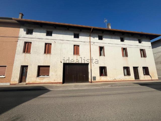 Villetta bifamiliare in vendita di 446 m² in Via Massimo D&apos Azeglio, 31