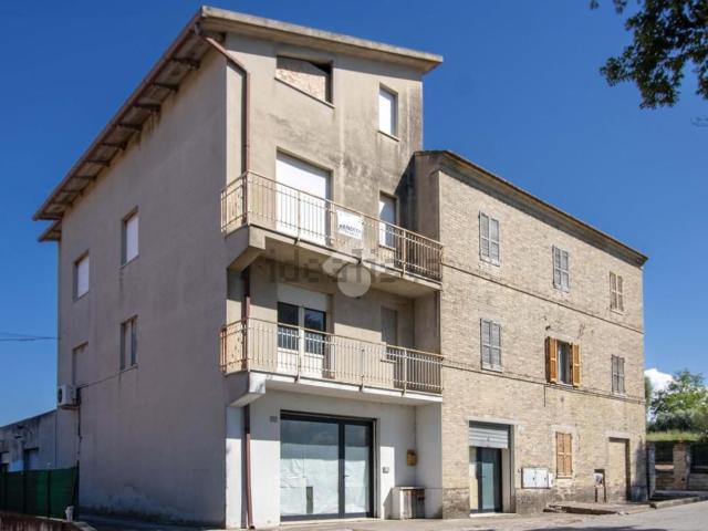 Villetta bifamiliare in vendita di 450 m² in Vicolo Torto, 15