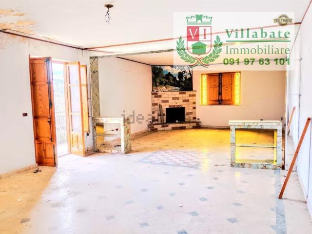 Villetta bifamiliare in vendita di 450 m² in Via Vincenzo Ingrassia, 22